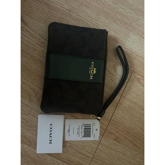 Coach Wallet - Picture 6 of 6